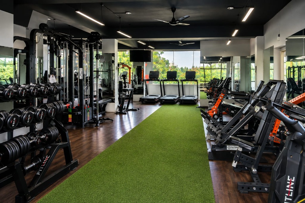 Target Gym Green Turf Sprint Track